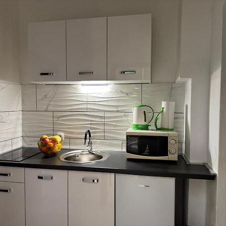 Apartments Villa Mirella 20 M From The Sea - Free Parking Τρογκίρ Εξωτερικό φωτογραφία