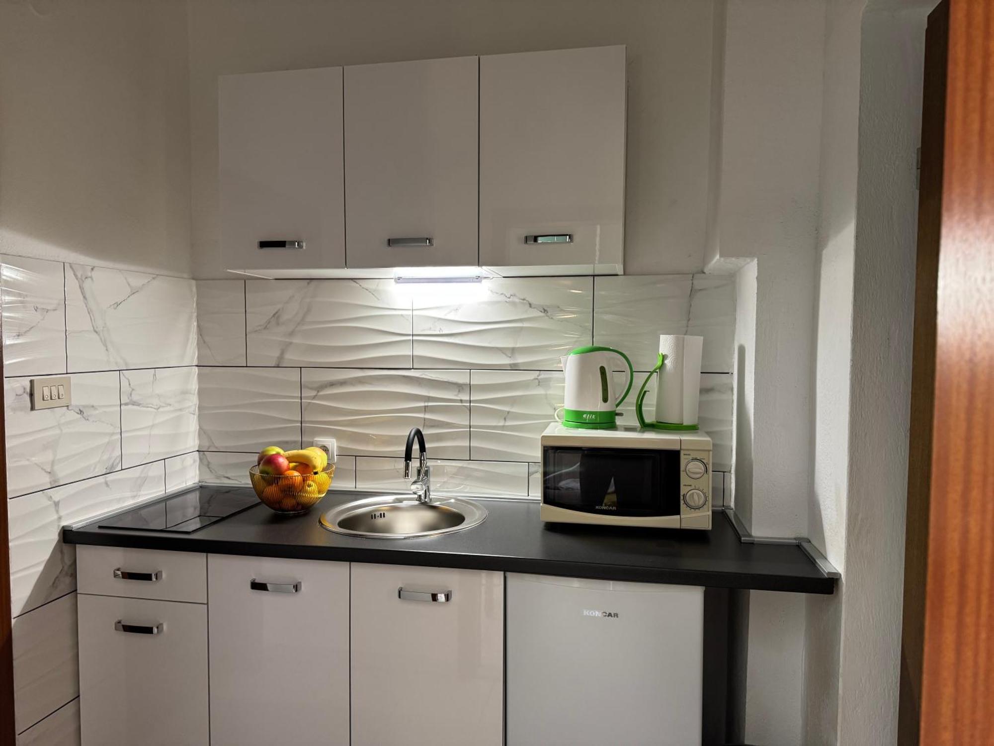 Apartments Villa Mirella 20 M From The Sea - Free Parking Τρογκίρ Εξωτερικό φωτογραφία