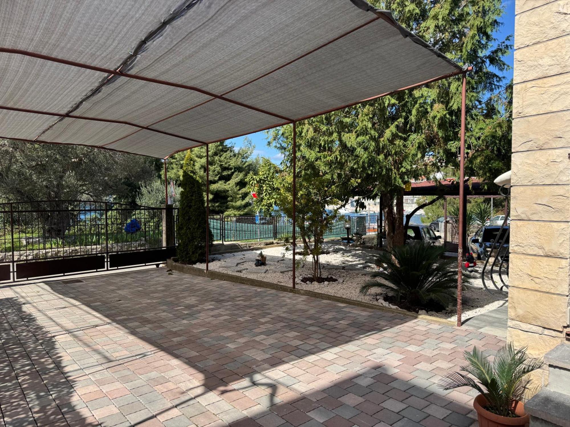 Apartments Villa Mirella 20 M From The Sea - Free Parking Τρογκίρ Εξωτερικό φωτογραφία
